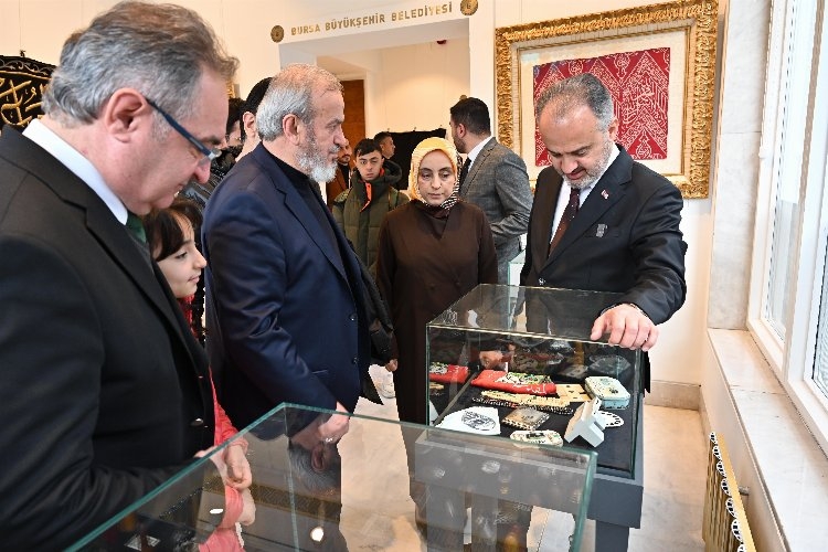 Başkan Aktaş, Kabe Örtüleri Sergisini Ziyaret Etti ve Etkilendi
