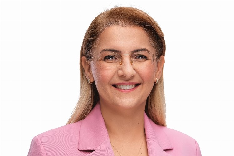 Bakırköy'de Tarihi Bir An: İlk Kadın Belediye Başkanı Seçildi






