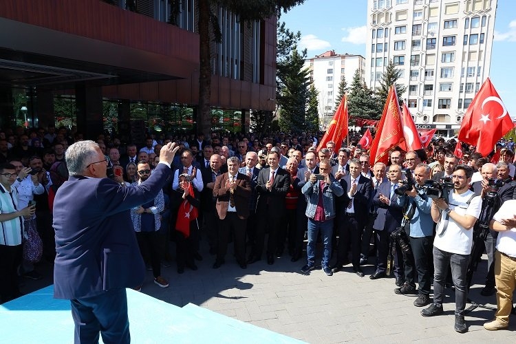 Büyükkılıç'tan Söz: Kayserililere Hizmetkarlık Görevimizi Sürdüreceğiz