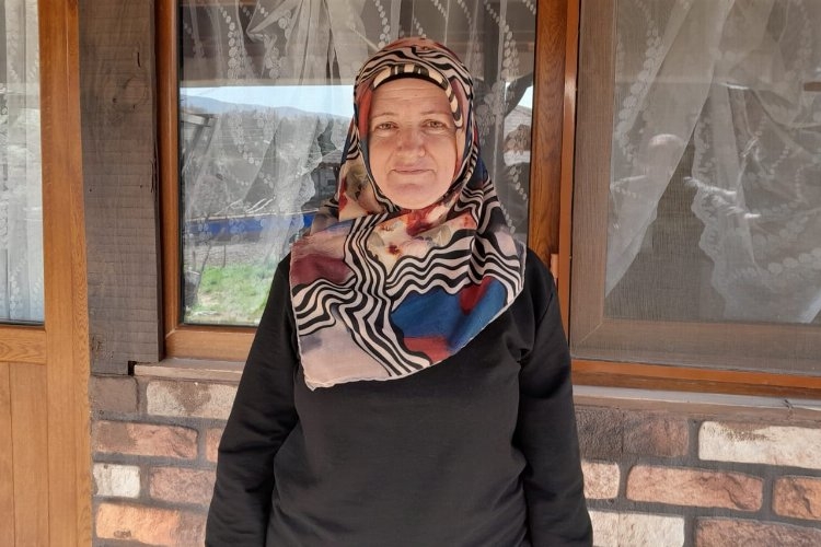 Pazaryeri'nde Önde Gelen Kadın Muhtar, Rakiplerini Geride Bırakarak Güven Tazeledi